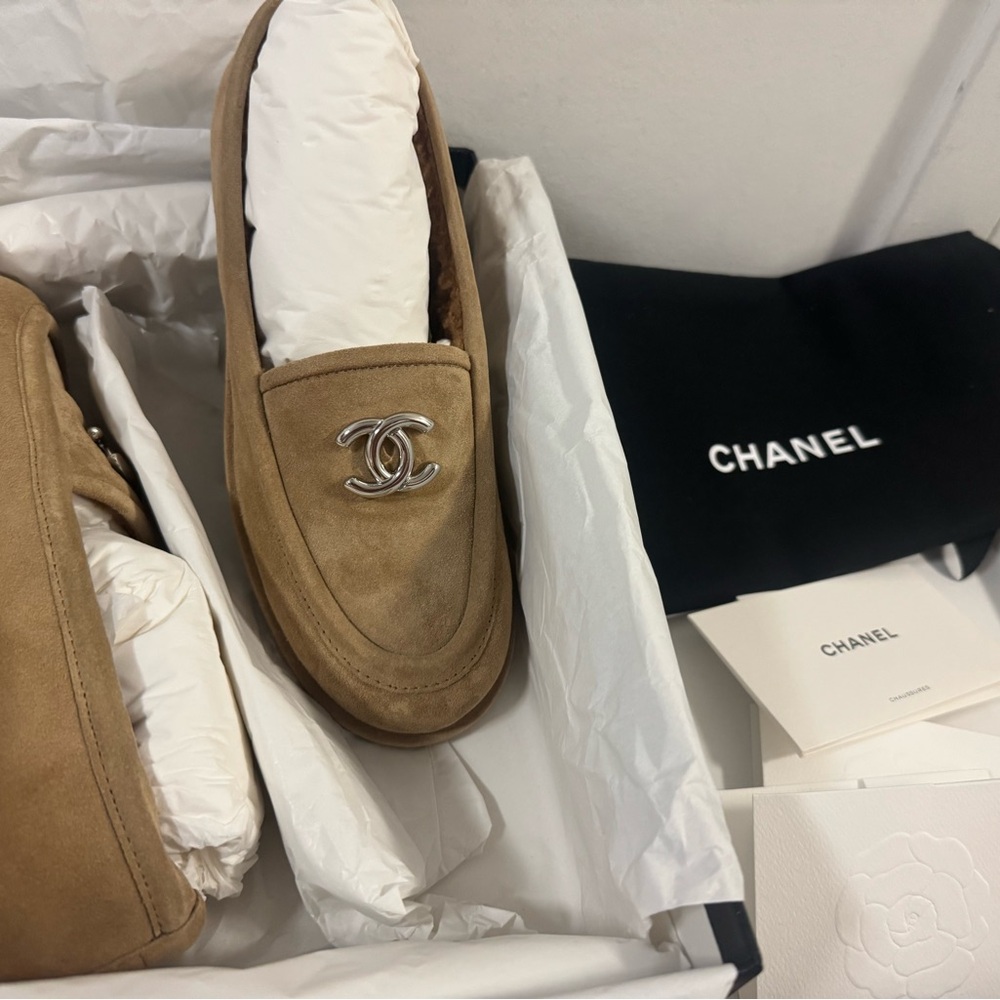 ❌SOLD❌ CHANEL Moccasins New in Box Dark Beige Loafers size 36 full set - Picture 3 of 8